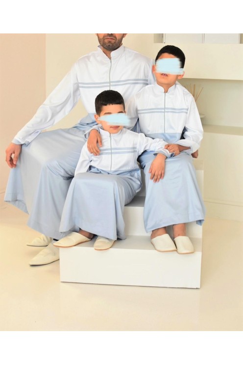 Qamis manches longues homme de luxe avec détails brodés .