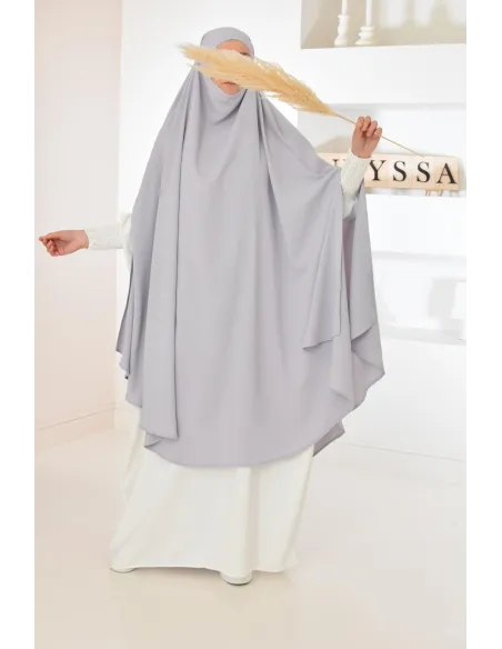 Long khimar 2 fentes en soie de Médine femme musulmane voilée. Parfait pour le quotidien.
