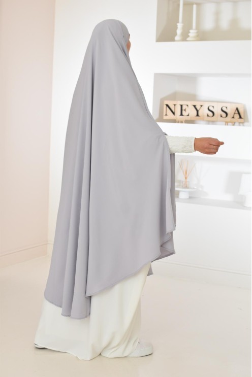 Long khimar 2 fentes en soie de Médine femme musulmane voilée. Parfait pour le quotidien.