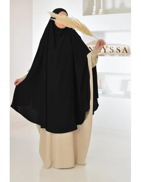 Long khimar 2 fentes en soie de Médine femme musulmane voilée. Parfait pour le quotidien.