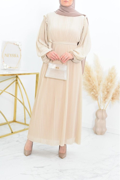 Neyssa langes, fließendes, schlichtes ausgestelltes Kleid für muslimische Frauen