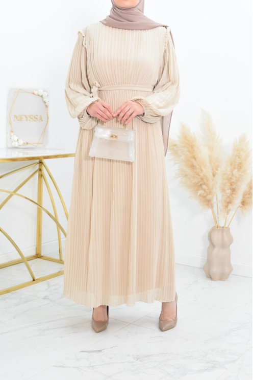 Neyssa langes, fließendes, schlichtes ausgestelltes Kleid für muslimische Frauen