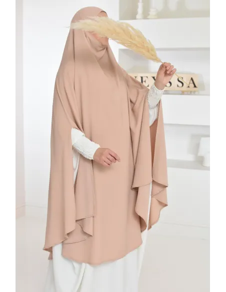 Long khimar 2 fentes en soie de Médine femme musulmane voilée. Parfait pour le quotidien.