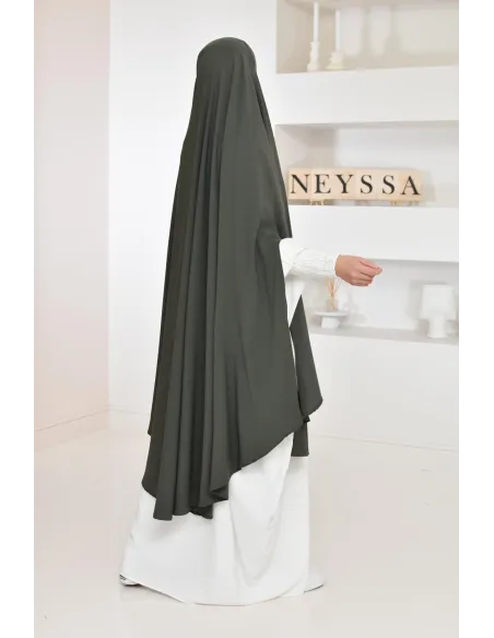 Long khimar 2 fentes en soie de Médine femme musulmane voilée. Parfait pour le quotidien.