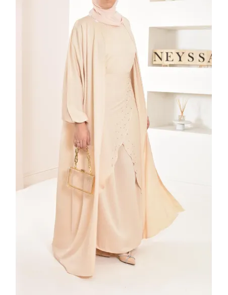 Langes Kleid Abaya Dubai beige perlenbestickt ausgestellter Schnitt Modest Fashion