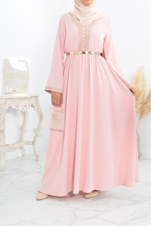 Robe longue de fête rose brodée cintrée robe ample femme musulmane