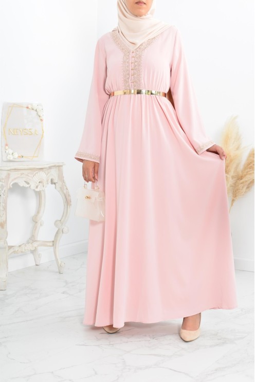 Robe longue de fête rose brodée cintrée robe ample femme musulmane