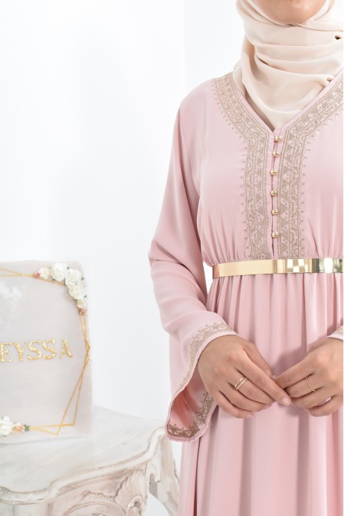 Robe longue de fête rose brodée cintrée robe ample femme musulmane