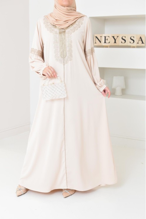 Abaya Aïd beige brodée manches bouffantes. couleur dorée
