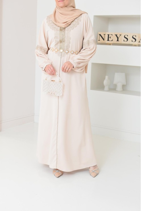 Abaya Aïd beige brodée manches bouffantes. couleur dorée