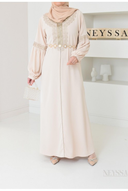 Abaya Aïd beige brodée manches bouffantes. couleur dorée