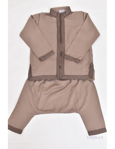 Ensemble Jabador marocain garçon 2 pièces taupe avec tunique brodée et sarouel
