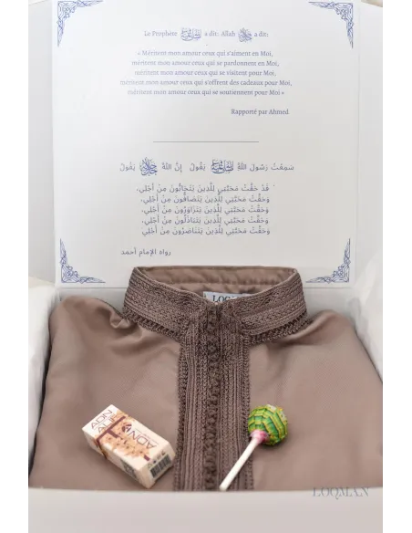 Ensemble Jabador marocain garçon 2 pièces taupe avec tunique brodée et sarouel