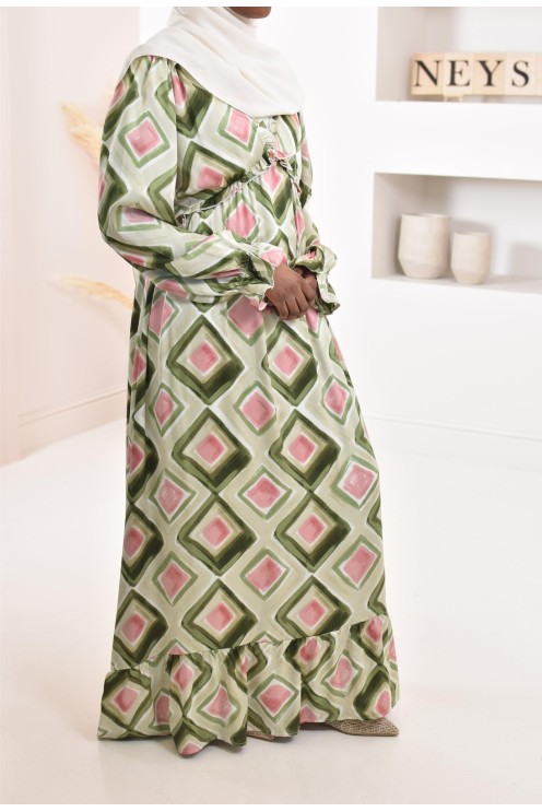 Robe longue verte satinée évasée avec imprimés, parfait pour les femmes voilées, idéal pour des événements