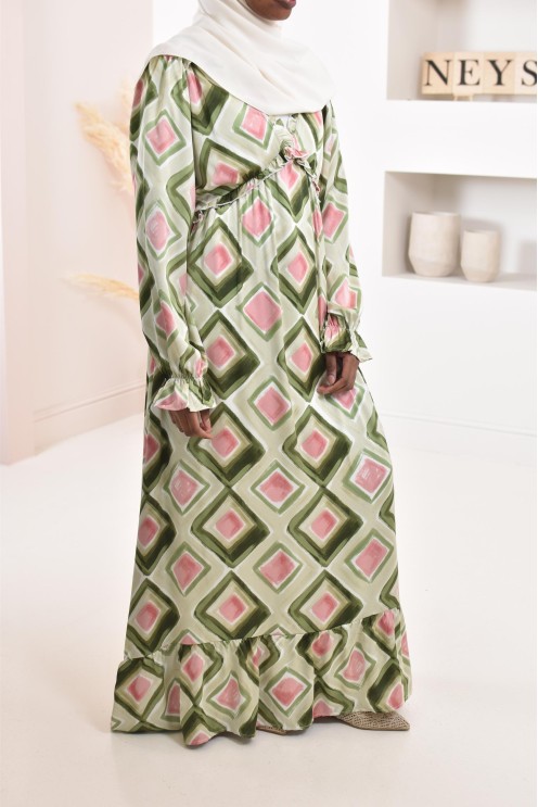 Robe longue verte satinée évasée avec imprimés, parfait pour les femmes voilées, idéal pour des événements