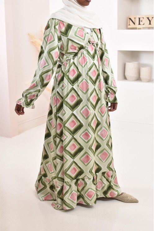 Robe longue verte satinée évasée avec imprimés, parfait pour les femmes voilées, idéal pour des événements