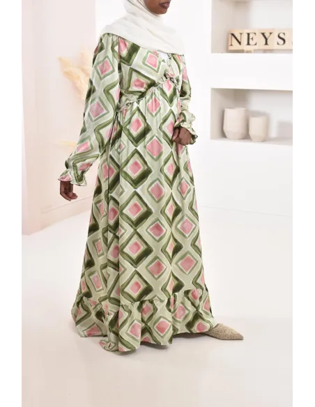 Robe longue verte satinée évasée avec imprimés, parfait pour les femmes voilées, idéal pour des événements