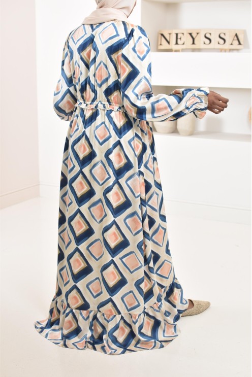 Robe longue bleu en satin évasée avec motifs tendances, parfait pour les femmes voilées, collection été