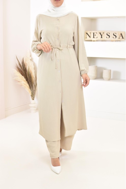 Classy and chic veiled woman top and bottom set with palazzo 