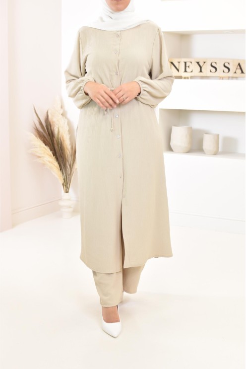 Classy and chic veiled woman top and bottom set with palazzo 