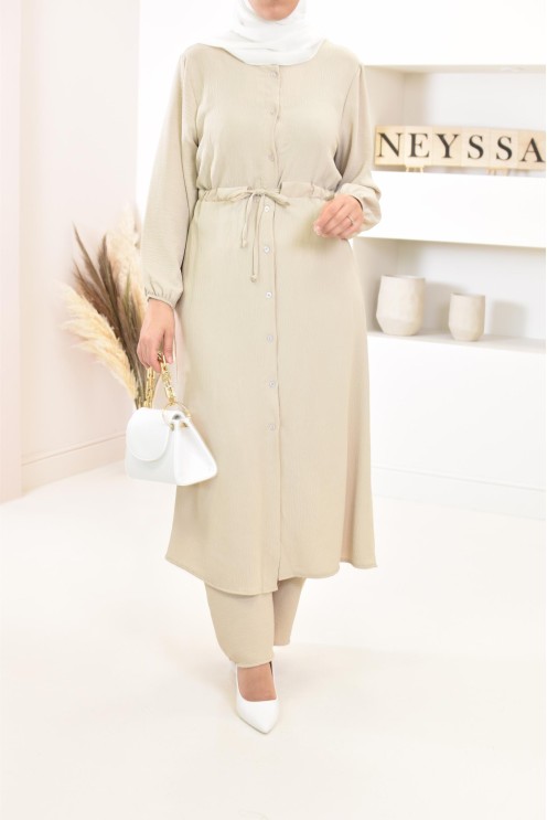 Classy and chic veiled woman top and bottom set with palazzo 