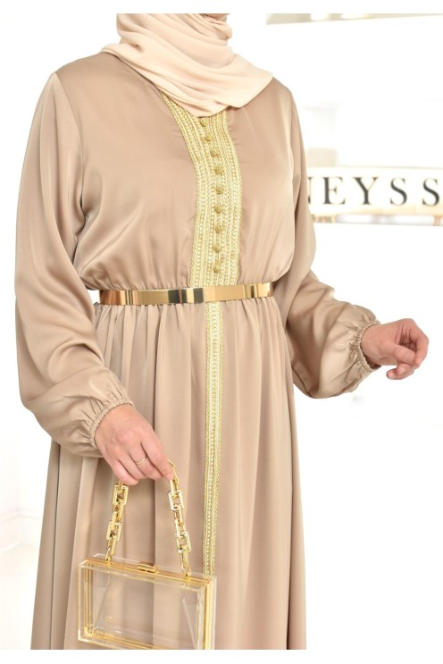 Abaya brodée cintrée robe ample style caftan femme musulmane