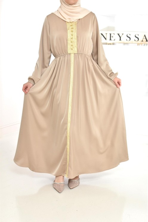 Abaya brodée cintrée robe ample style caftan femme musulmane