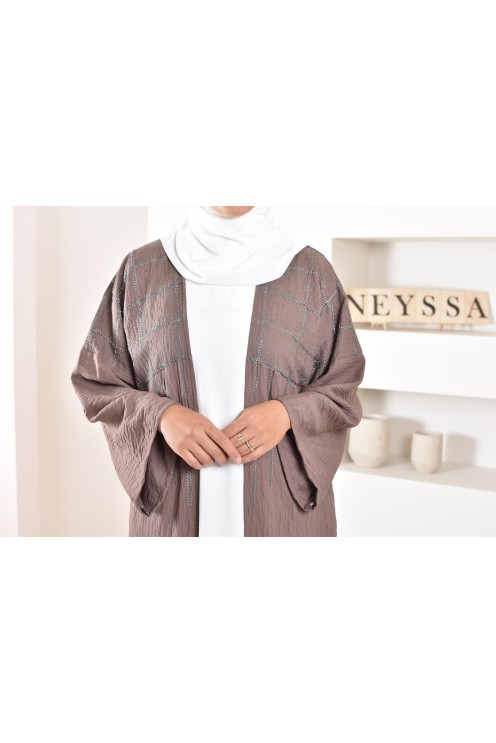 kimono Abaya Dubaï marron brodé, coupe ample, tenue pudique, motifs style japonais