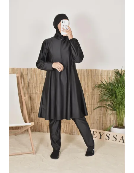 Découvrez le Burkini Neyssa Shop en 3 pièces, un maillot de bain musulman conçu spécialement pour les femmes voilées.