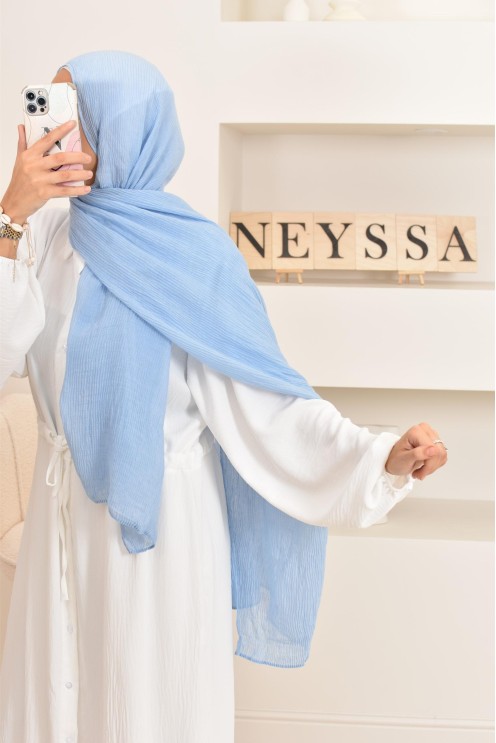 Un hijab féminin à texture longue à la fois économique et idéal pour une mode discrète.