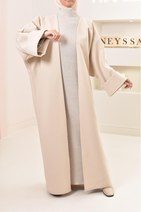 manteau beige papillon extra oversize, facile à enfiler, coupe pudique