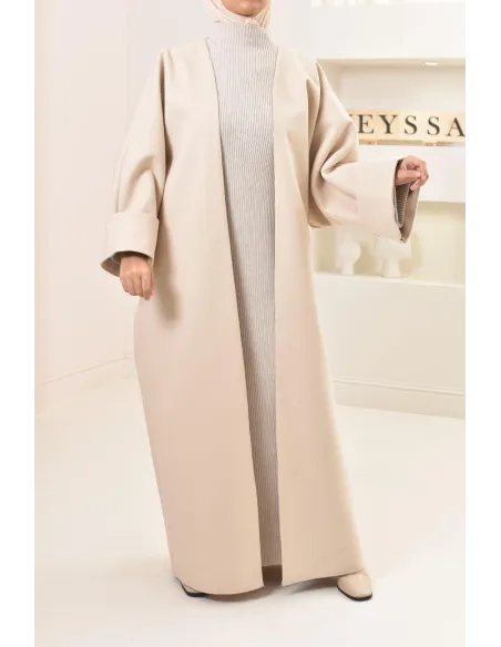 manteau beige papillon extra oversize, facile à enfiler, coupe pudique