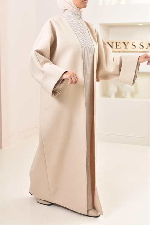 manteau beige papillon extra oversize, facile à enfiler, coupe pudique