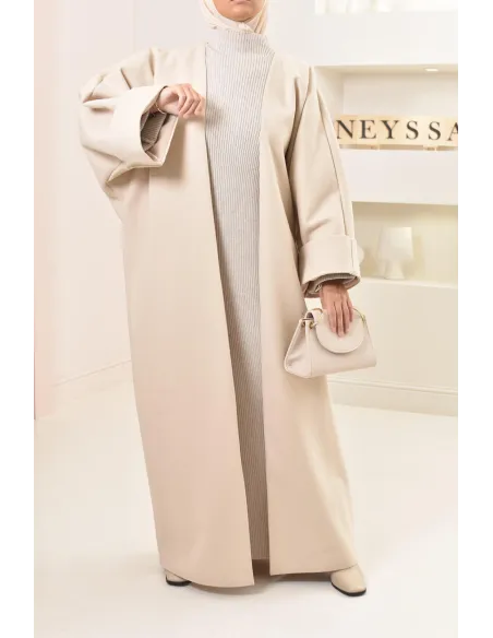 manteau beige papillon extra oversize, facile à enfiler, coupe pudique