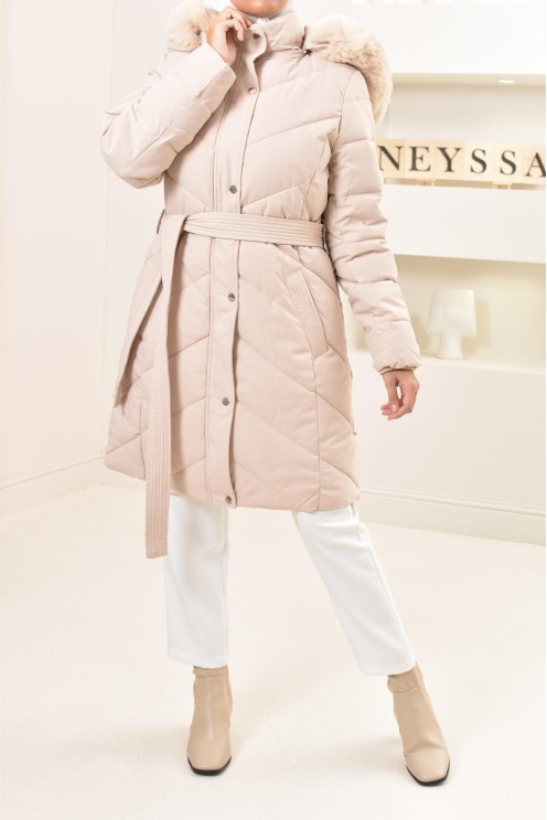 Lange, gesteppte, beigefarbene Daunenjacke mit Innenfell, ultrawarm