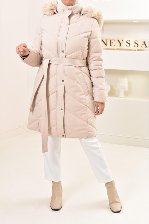Lange, gesteppte, beigefarbene Daunenjacke mit Innenfell, ultrawarm