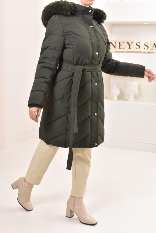 Doudoune longue kaki, matelassée, capuche et intérieur à fourrure