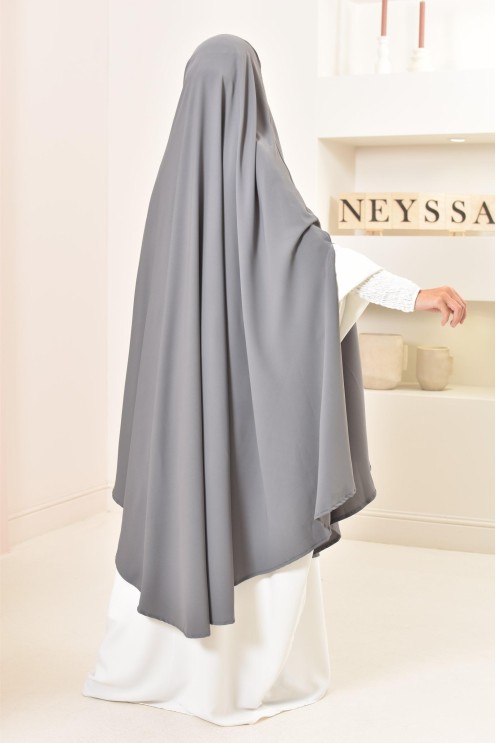 Long khimar 2 fentes en soie de Médine femme musulmane voilée. Parfait pour le quotidien.