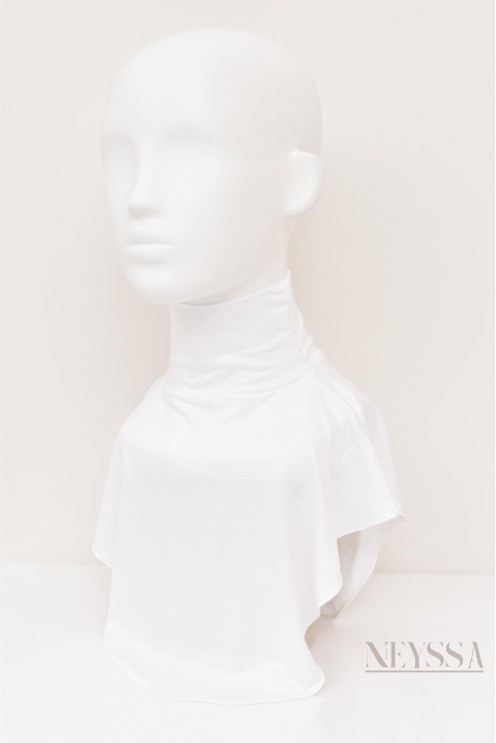 Faux col parfait pour couvrir le cou de la femme musulmane