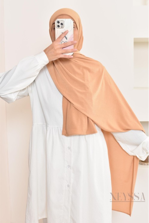 Günstiger Premium-Lycra-Hijab für Ihr Tagesoutfit oder für den Sport.