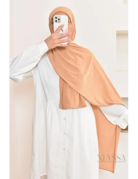 Günstiger Premium-Lycra-Hijab für Ihr Tagesoutfit oder für den Sport.