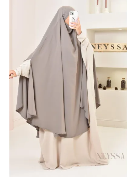 Long khimar 2 fentes en soie de Médine femme musulmane voilée. Parfait pour le quotidien.