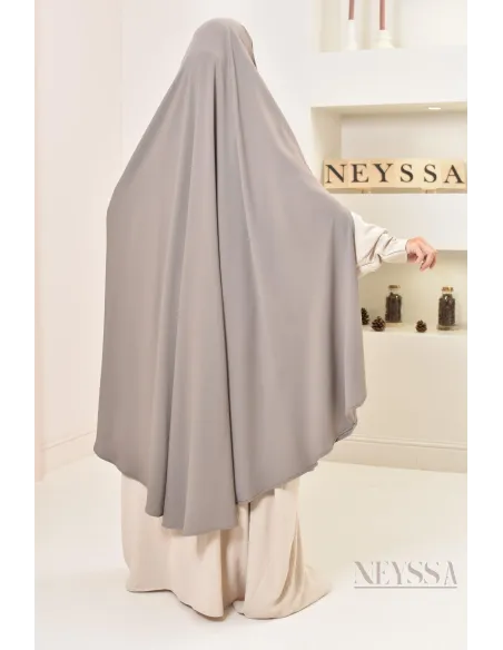 Long khimar 2 fentes en soie de Médine femme musulmane voilée. Parfait pour le quotidien.