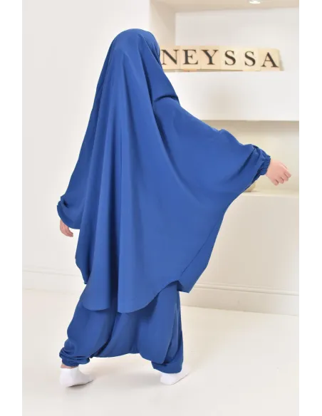 Jilbeb fillette ou jilbab fille tenue de prière et de cours d'arabe.