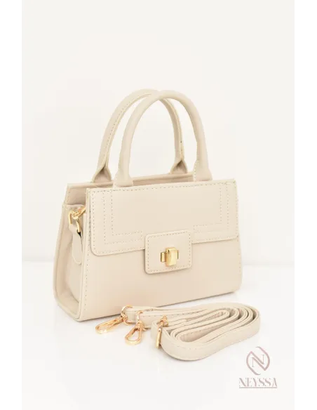 Sac trapèze ultra-tendance en similicuir chic pour modest fashion .