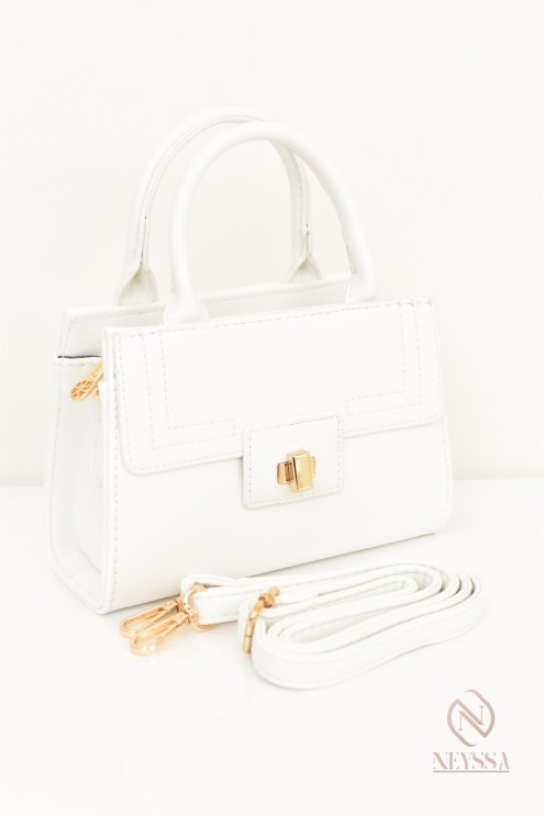 Sac trapèze ultra-tendance en similicuir chic pour modest fashion .