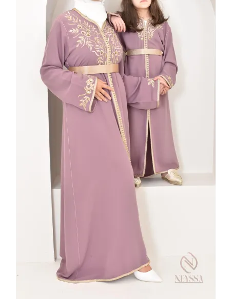 Caftan Maroc fillette, pour un look 100% assorti à sa maman, Aïd 2024.
