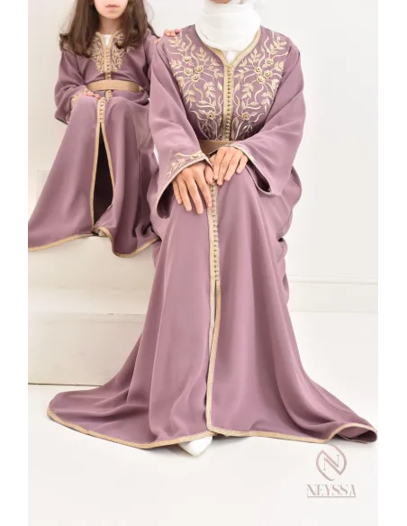 Robe caftan moderne idéale pour vos diverses occasions : Aïd, cérémonie...