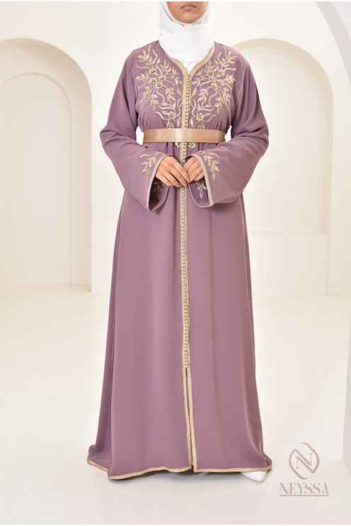 Robe caftan moderne idéale pour vos diverses occasions : Aïd, cérémonie...