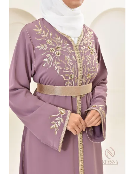 Robe caftan moderne idéale pour vos diverses occasions : Aïd, cérémonie...